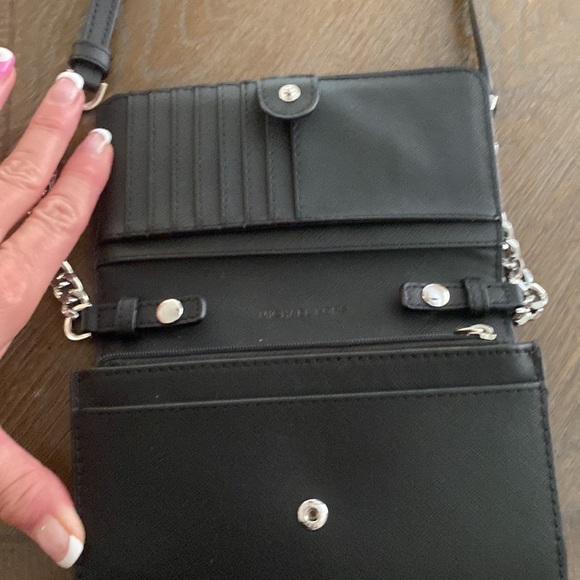 Michael Kors cross body purse. - Picture 2 of 4